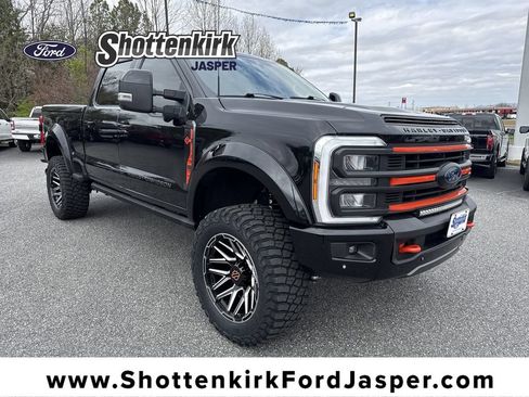 Used 2023 Ford F250 Lariat w/ Lariat Ultimate Package AWD/4WD image 1