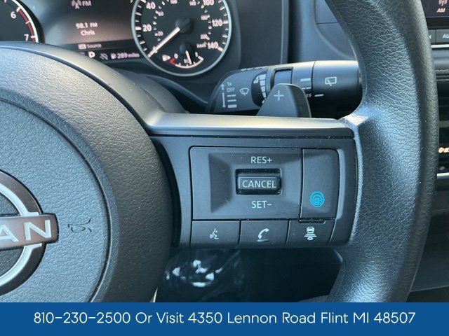 Used 2024 Nissan Rogue SV FWD image 19