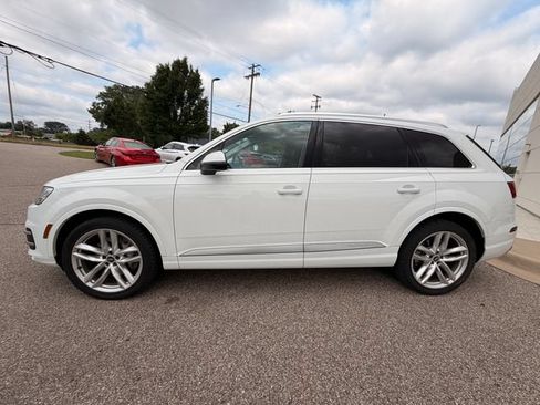 Used 2017 Audi Q7 3.0T Prestige AWD/4WD image 4