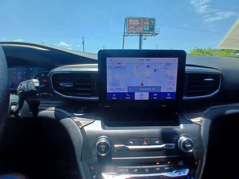 Used 2020 Ford Explorer Limited RWD image 35