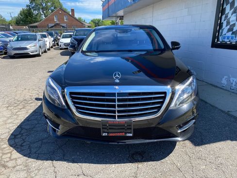 Used 2016 Mercedes-Benz S 550 4MATIC Sedan image 5