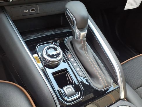 New 2026 GMC Canyon AT4 AWD/4WD image 19