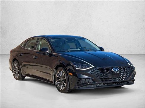 Used 2020 Hyundai Sonata Limited w/ Cargo Package image 3