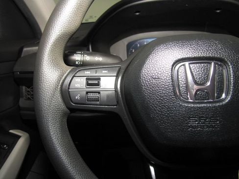 Certified 2025 Honda Accord LX image 5