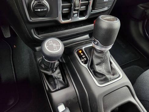 New 2026 Jeep Gladiator Sport image 21