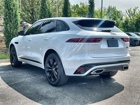 New 2026 Jaguar F-PACE R-Dynamic S image 3