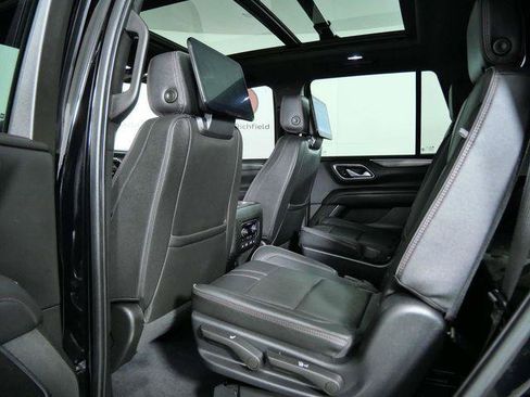 Used 2022 Chevrolet Tahoe RST w/ Sport Performance Package AWD/4WD image 15