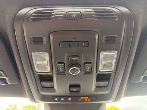 Certified 2023 Cadillac Escalade ESV Sport AWD/4WD image 37