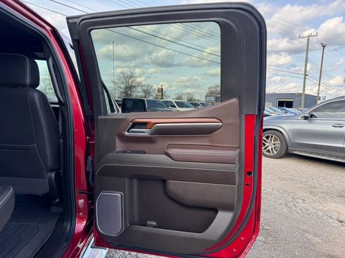 Used 2023 GMC Sierra 1500 Denali w/ Technology Package image 33