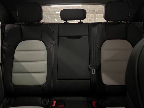 New 2026 Porsche Macan GTS image 26