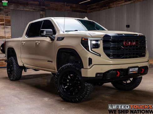 Used 2023 GMC Sierra 1500 AT4 w/ Technology Package AWD/4WD image 1