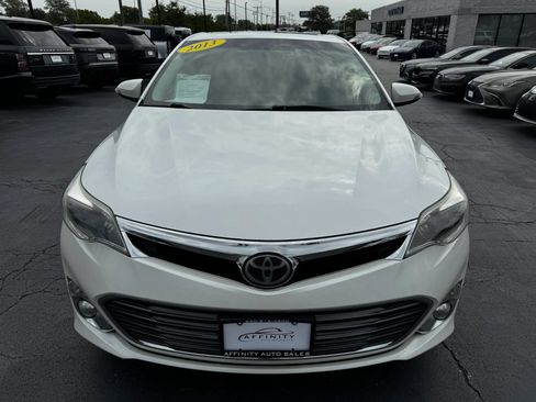 Used 2013 Toyota Avalon Limited w/ Technology Pkg FWD image 8