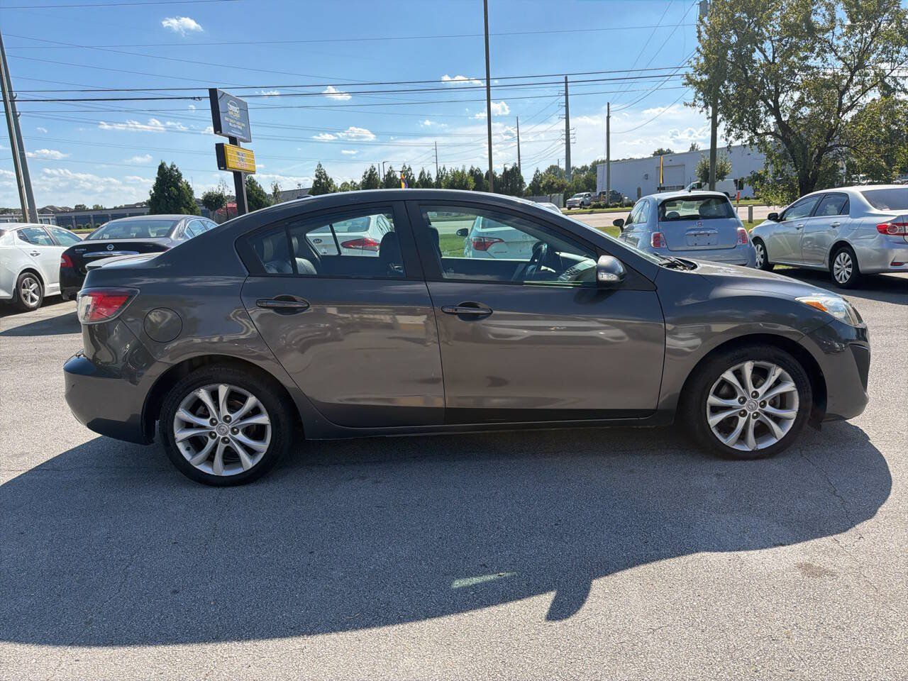 Used 2010 MAZDA MAZDA3 s Grand Touring FWD image 4
