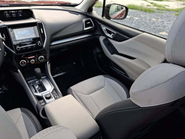 Used 2021 Subaru Forester Premium AWD/4WD image 18