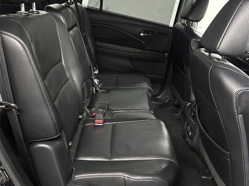 Used 2016 Honda Pilot Touring image 41