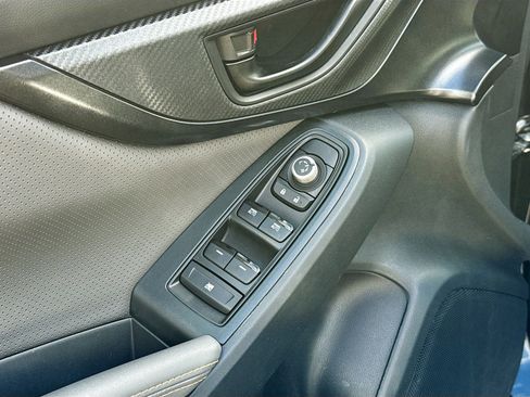 Used 2022 Subaru Crosstrek 2.5i Sport w/ Moonroof Package image 17