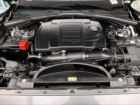 Used 2019 Jaguar F-PACE Premium image 58