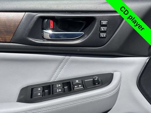 Used 2019 Subaru Outback 2.5i Limited AWD/4WD image 11