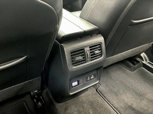 Used 2022 Nissan Rogue SL w/ SL Premium Package image 33