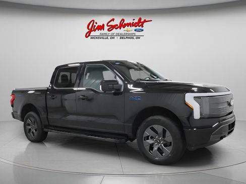 Used 2025 Ford F150 Lightning Lariat AWD/4WD image 2