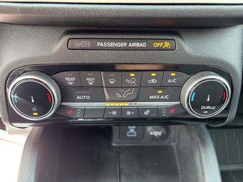 Used 2022 Ford Escape SE w/ Convenience Package image 26