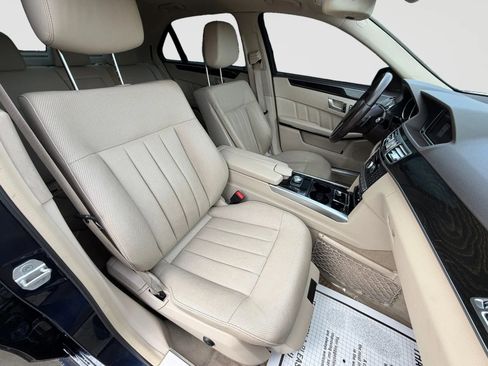 Used 2014 Mercedes-Benz E 550 4MATIC Sedan image 19