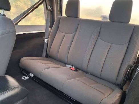 Used 2015 Jeep Wrangler Sport AWD/4WD image 10