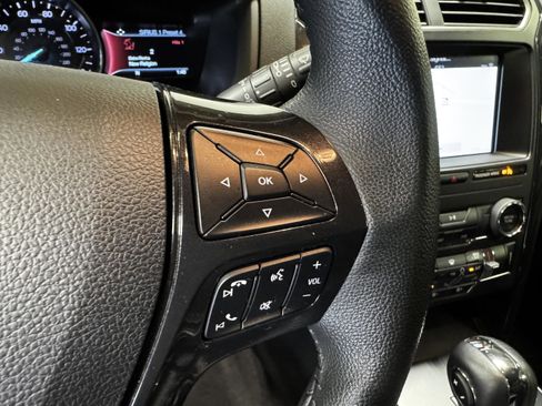 Used 2019 Ford Explorer XLT w/ Equipment Group 202A image 19