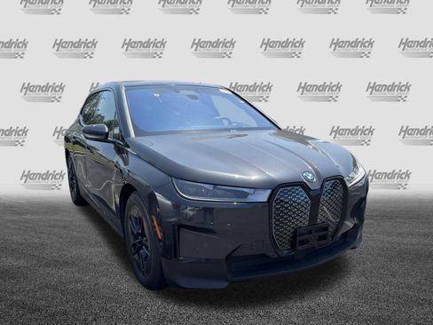 Used 2023 BMW iX xDrive50 w/ Premium Package AWD/4WD image 2