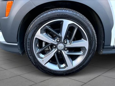 Used 2021 Hyundai Kona Limited image 10
