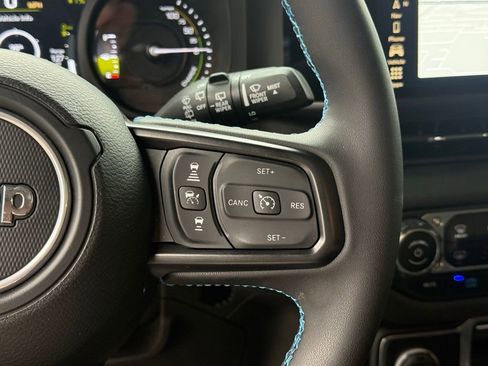 Used 2024 Jeep Wrangler Unlimited Rubicon 4xe image 16