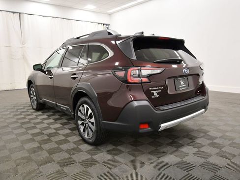 Used 2024 Subaru Outback Touring AWD/4WD image 5