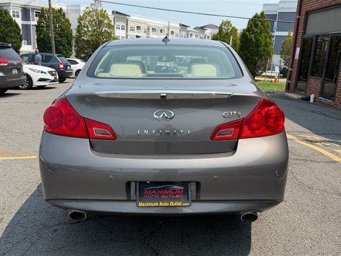 Used 2011 INFINITI G37 x Sedan w/ Premium Pkg AWD/4WD image 4