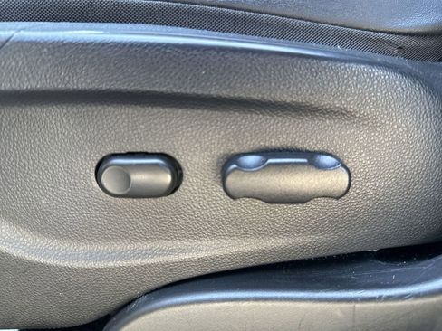 Used 2019 Buick Encore Preferred FWD image 12