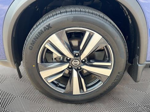 Used 2021 Nissan Rogue Platinum AWD/4WD image 32