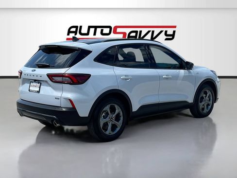 Used 2025 Ford Escape ST-Line w/ Equipment Group 301A FWD image 7