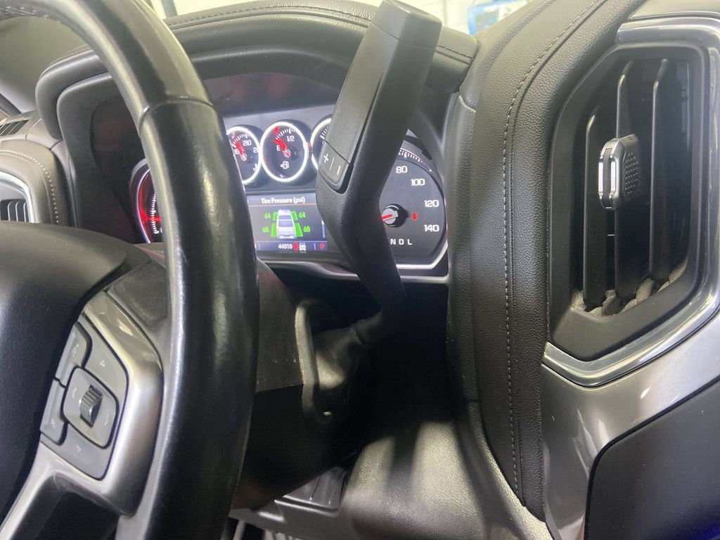Used 2022 Chevrolet Silverado 2500 LTZ AWD/4WD image 16