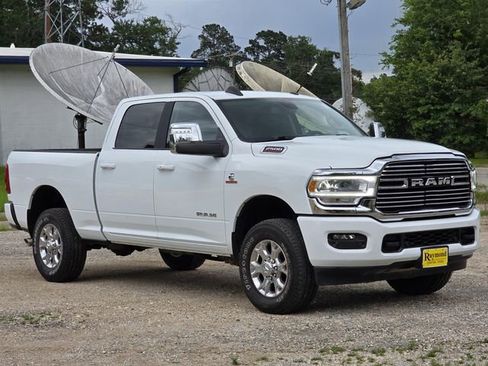 Used 2024 RAM 2500 Laramie AWD/4WD image 1