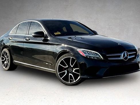 Used 2019 Mercedes-Benz C 300 4MATIC Sedan image 1