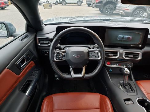 Used 2025 Ford Mustang GT Premium image 16