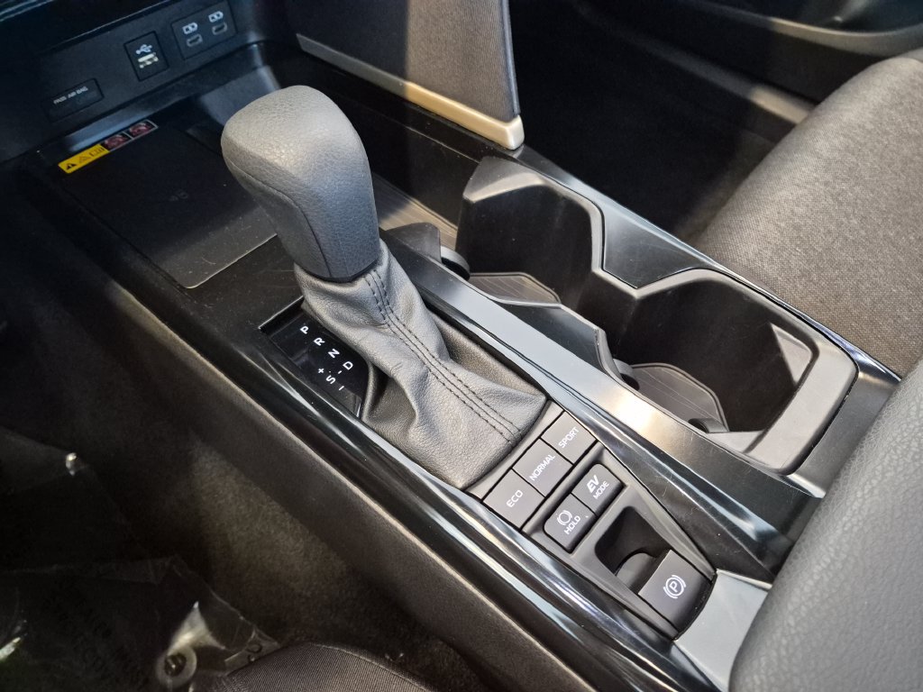 Used 2025 Toyota Camry LE FWD image 22