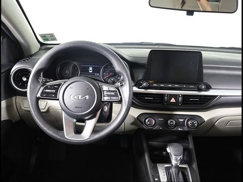 Used 2023 Kia Forte LXS w/ LXS Technology Package FWD image 8