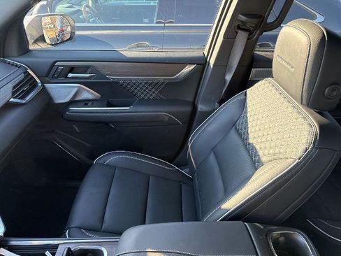 Used 2024 GMC Acadia Denali w/ Super Cruise Package image 13