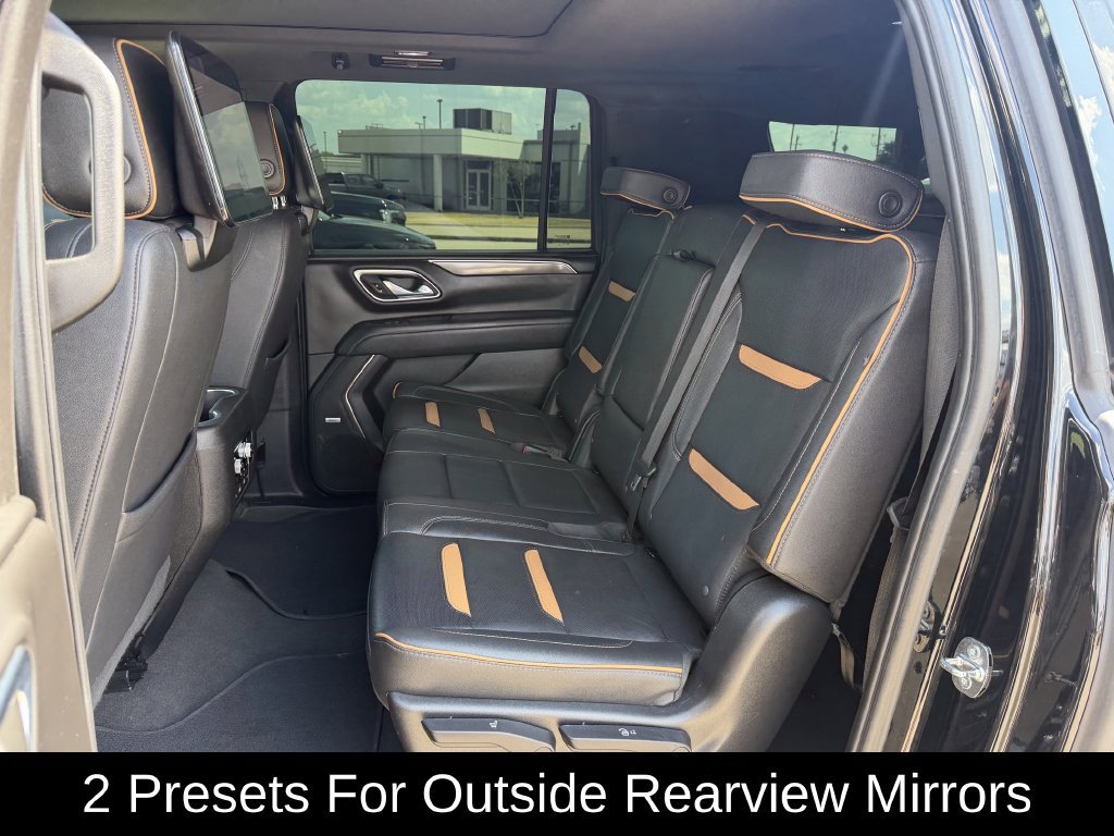Used 2023 GMC Yukon XL AT4 w/ AT4 Premium Plus Package AWD/4WD image 31