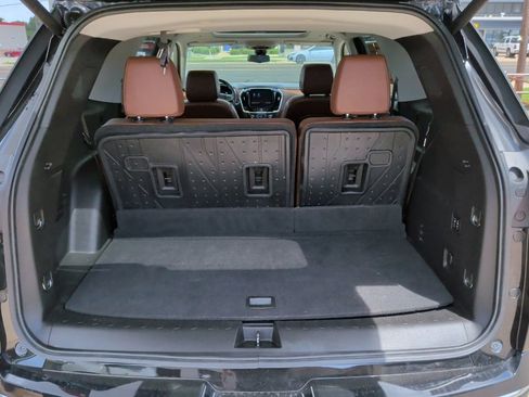 Used 2021 Chevrolet Traverse High Country w/ LPO, Floor Liner Package AWD/4WD image 45