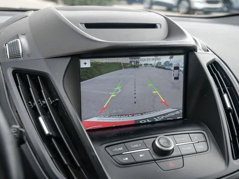 Used 2018 Ford Escape SEL AWD/4WD image 22