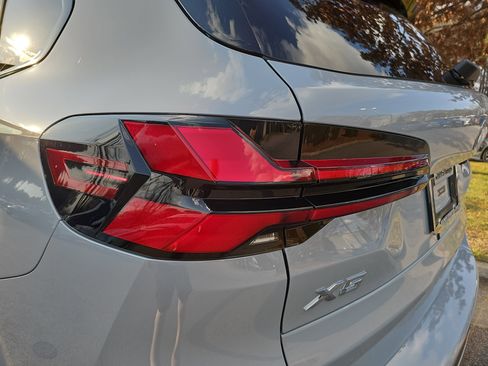 New 2026 BMW X5 xDrive50e w/ M Sport Package image 37