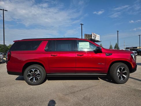 New 2026 GMC Yukon XL AT4 w/ AT4 Premium Plus Package AWD/4WD image 21