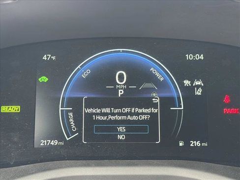 Used 2025 Toyota Camry SE image 17