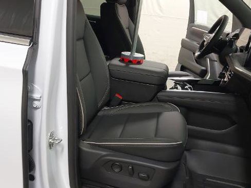 New 2026 Chevrolet Suburban Premier w/ Sun And Tow Package image 28